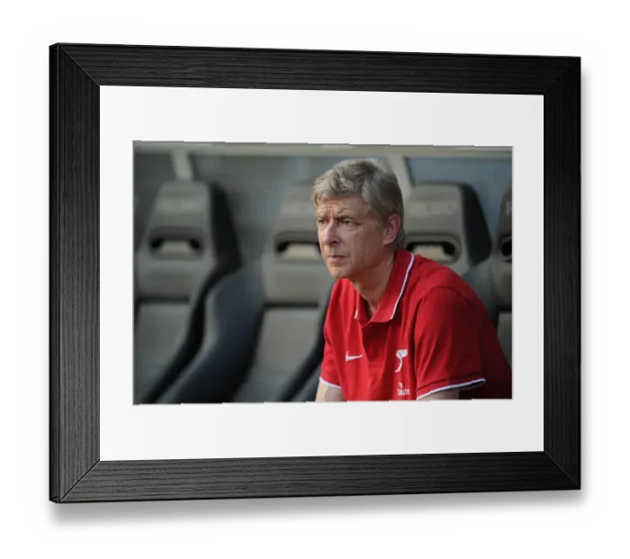 Framed Print : Arsene Wenger's Arsenal Dominate Sturm Graz: 4-0 Victory, Austria 2010