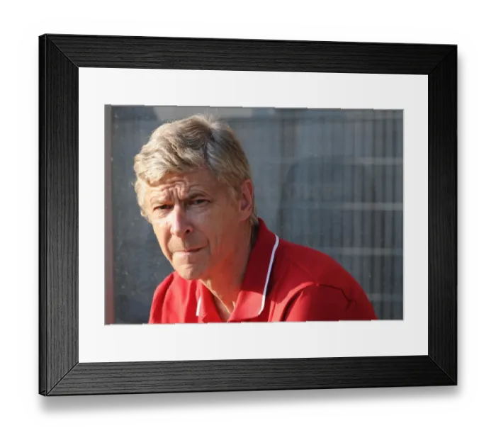 Framed Print : Arsene Wenger's Arsenal Dominate Sturm Graz with 4-0 Victory, Austria 2010