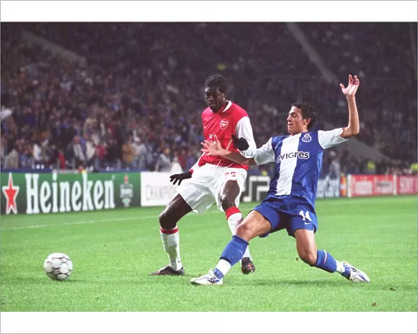 Emmanuel Adebayor (Arsenal) Bruno Alves (Porto)