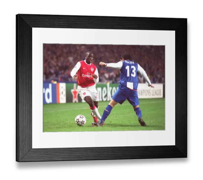 Framed Print : Emmanuel Eboue (Arsenal) Fucile (Porto)