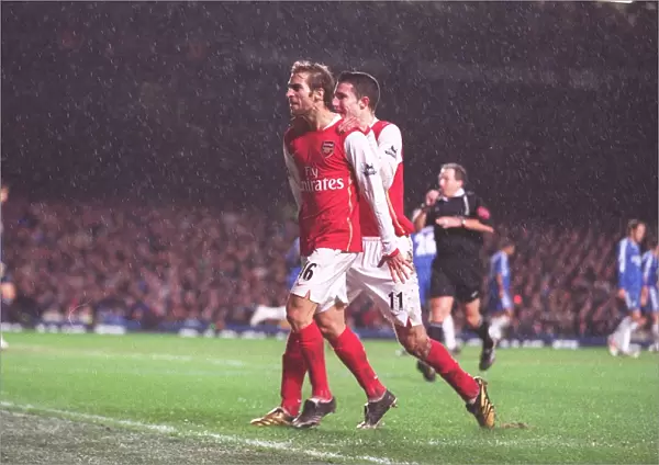 Mathieu Flamini celebrates scoring Arsenals goal