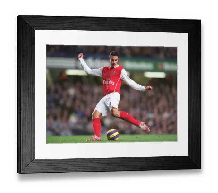Framed Print : 0-0 Stalemate: Arsenal vs. Chelsea - Van Persie's Battle at Stamford Bridge, FA Premiership, 10 / 12 / 06