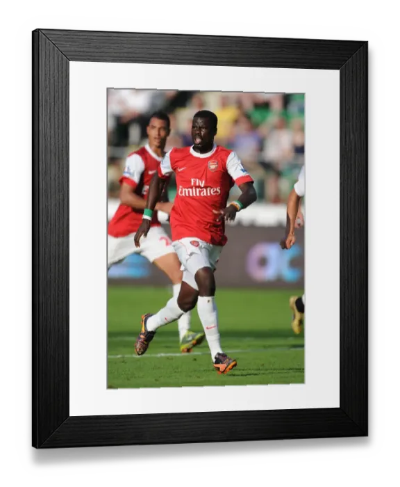 Framed Print : Emmanuel Eboue (Arsenal). Legia Warsaw 5: 6 Arsenal, Wojska Polskiego, Warsaw Framed Print : Emmanuel Eboue (Arsenal). Legia Warsaw 5: 6 Arsenal, Wojska Polskiego, Warsaw