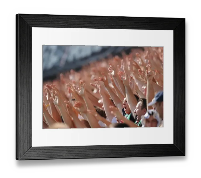 Framed Print : Leiga Warsaw fans. Legia Warsaw 5: 6 Arsenal, Wojska Polskiego, Warsaw, Poland, 7 / 8 / 2010 Framed Print : Leiga Warsaw fans. Legia Warsaw 5: 6 Arsenal, Wojska Polskiego, Warsaw, Poland, 7 / 8 / 2010