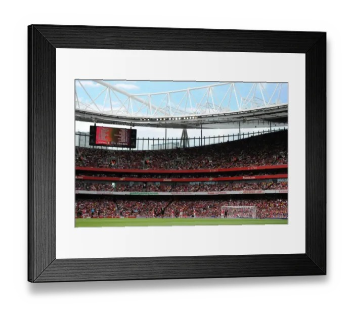 Framed Print : Arsenal vs AC Milan: 1-1 Draw at Emirates Cup Pre-Season 2010