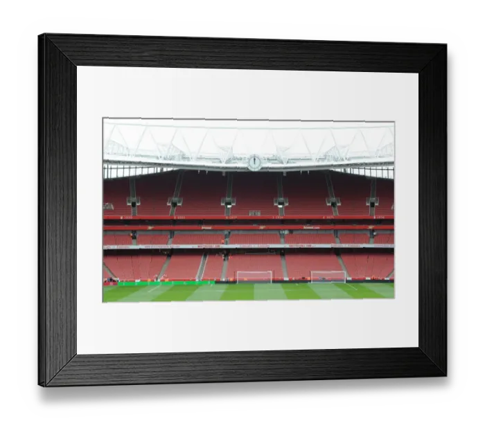 Framed Print : Arsenal vs AC Milan: 1-1 Draw at Emirates Cup Pre-Season 2010
