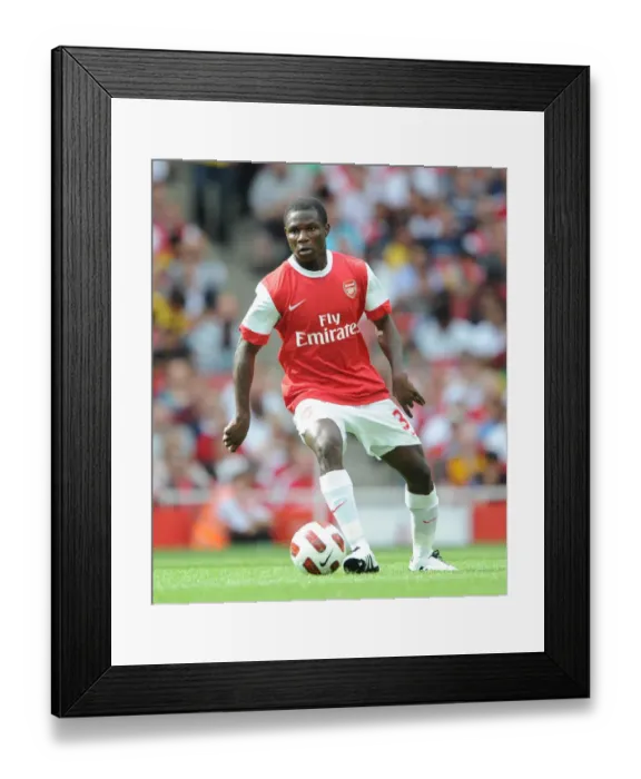 Framed Print : Arsenal's Emmanuel Frimpong Faces Off Against AC Milan in Emirates Cup Pre-Season Clash Framed Print : Arsenal's Emmanuel Frimpong Faces Off Against AC Milan in Emirates Cup Pre-Season Clash