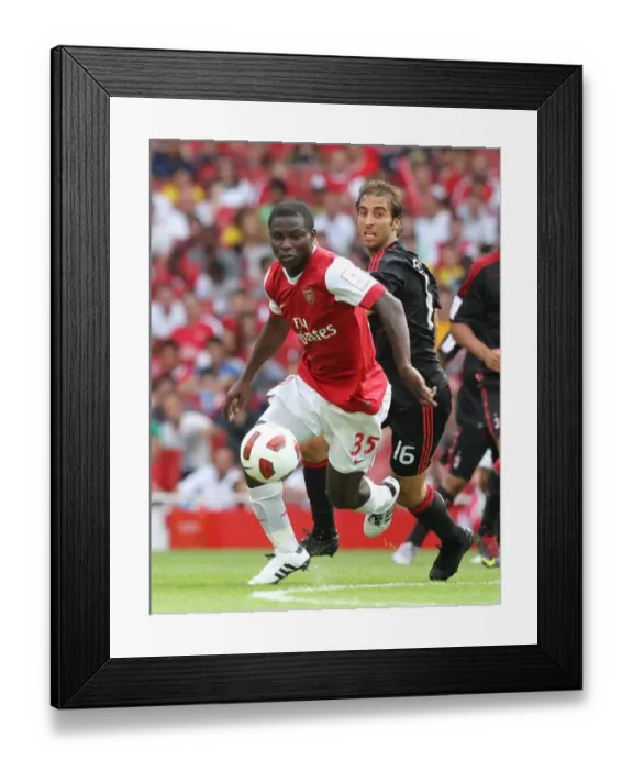 Framed Print : Emmanuel Frimpong (Arsenal) Mathieu Flamini (Milan). Arsenal 1: 1 AC Milan