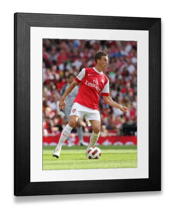 Framed Print : Arsenal's Laurent Koscielny in a Tie-Breaker Against AC Milan at the Emirates Cup, 2010
