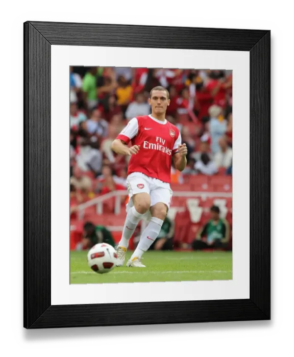 Framed Print : Thomas Vermalen (Arsenal). Arsenal 1: 1 AC Milan. Emirates Cup Pre Season