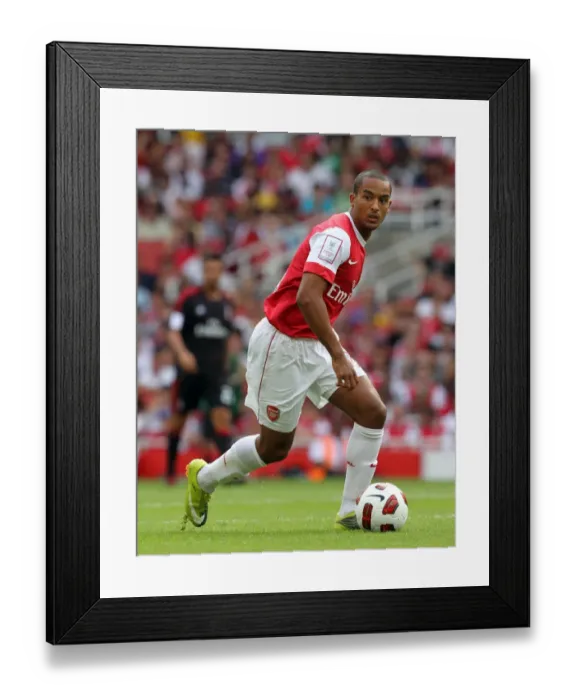 Framed Print : Theo Walcott (Arsenal). Arsenal 1: 1 AC Milan. Emirates Cup Pre Season. Emirates Stadium