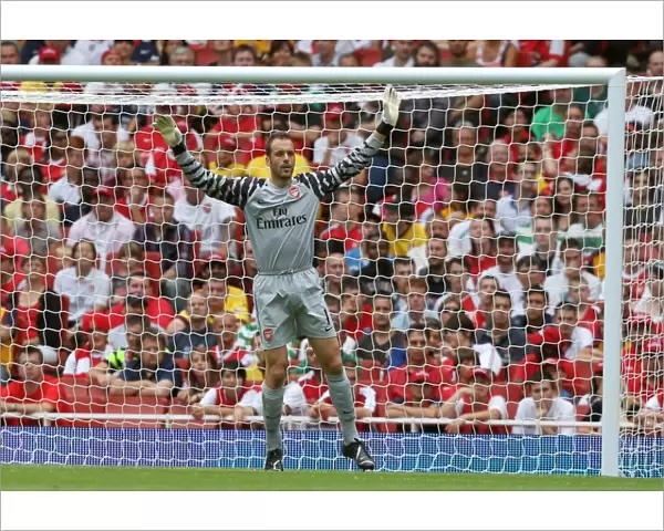 Manuel Almunia (Arsenal). Arsenal 3: 2 Celtic. Emirates Cup Pre Season. Emirates Stadium