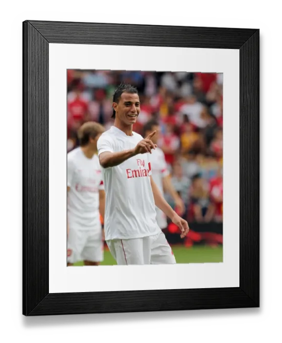 Framed Print : Marouane Chamakh's Game-winning Goal: Arsenal 3-2 Celtic, Emirates Cup Pre-Season 2010