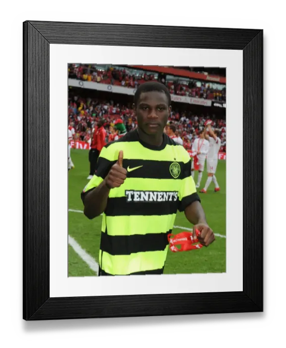 Framed Print : Emmanuel Frimpong Scores the Winning Goal: Arsenal's 3-2 Pre-Season Victory over Celtic at Emirates Cup