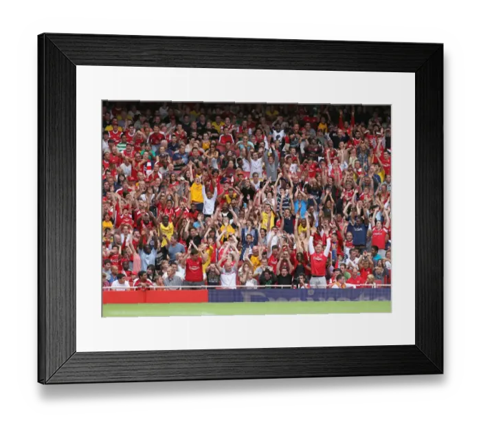 Framed Print : Arsenal fans Mexican Wave. Arsenal 3: 2 Celtic. Emirates Cup Pre Season Framed Print : Arsenal fans Mexican Wave. Arsenal 3: 2 Celtic. Emirates Cup Pre Season