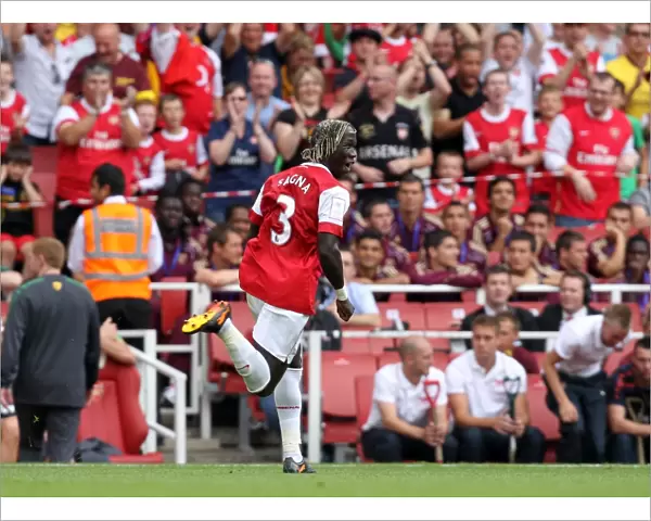 Bacary Sagna scores Arsenals 2nd goal. Arsenal 3: 2 Celtic. Emirates Cup Pre Season