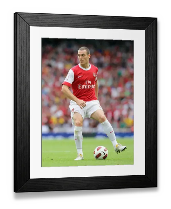Framed Print : Thomas Vermaelen's Leadership: Arsenal's Triumphant 3-2 Emirates Cup Victory over Celtic (2010)