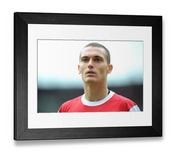 Framed Print : Thomas Vermaelen's Leadership: Arsenal's Triumphant 3-2 Emirates Cup Victory over Celtic (2010)