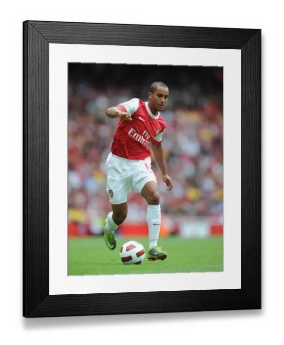Framed Print : Theo Walcott's Brace: Arsenal's Comeback Win Against Celtic in Emirates Cup (2010) Framed Print : Theo Walcott's Brace: Arsenal's Comeback Win Against Celtic in Emirates Cup (2010)
