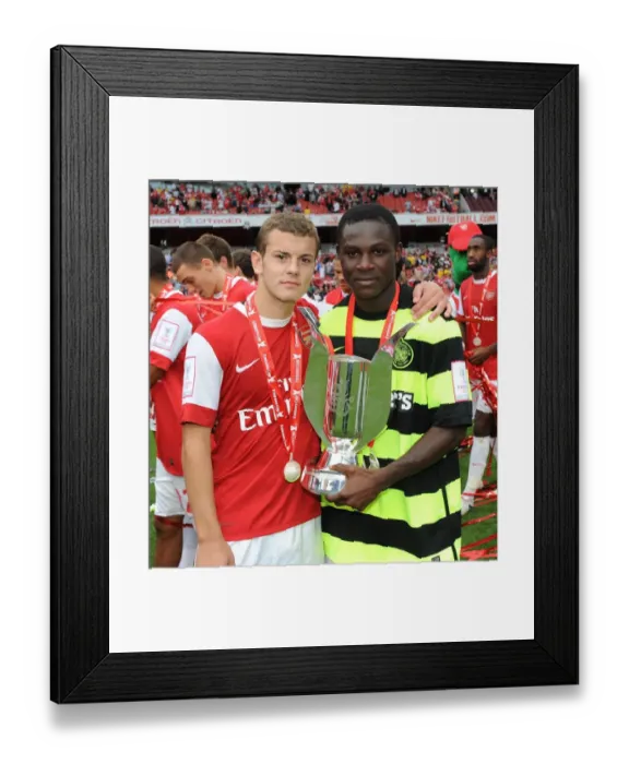 Framed Print : Jack Wilshere and Emmanuel Frimpong (Arsenal) with the Emirates Cup Trophy Framed Print : Jack Wilshere and Emmanuel Frimpong (Arsenal) with the Emirates Cup Trophy