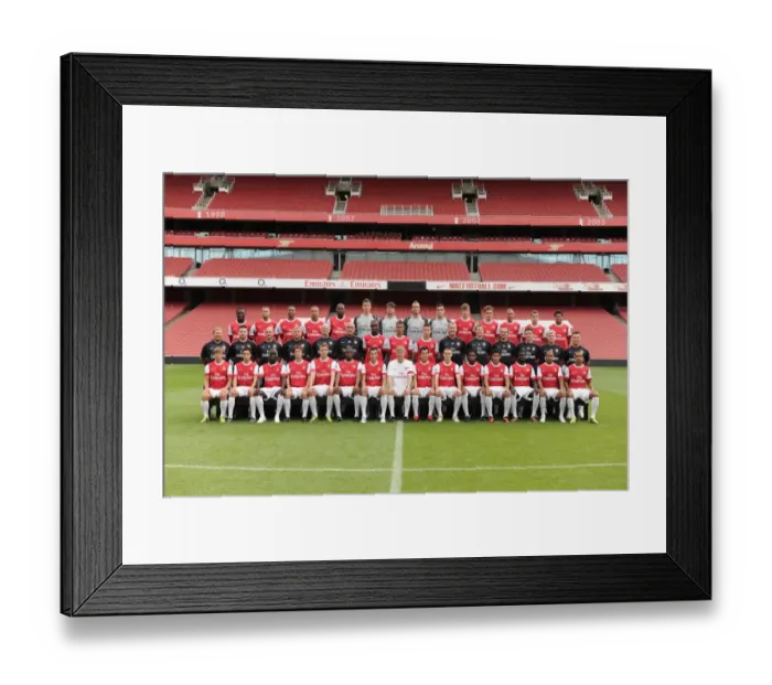 Framed Print : Arsenal 1st Team Squad at Emirates Stadium: 2010-11 Photocall and Membersday