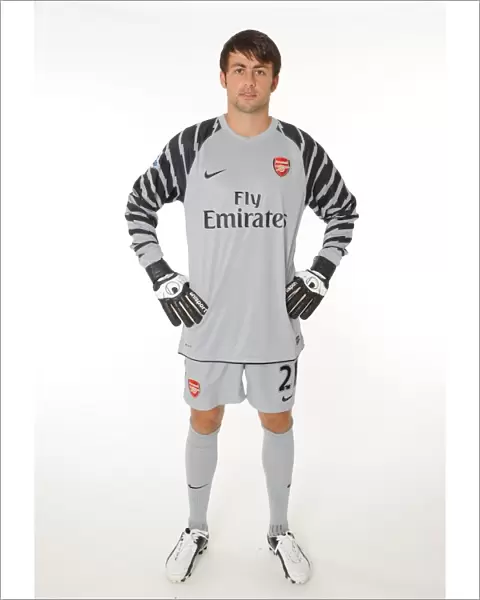 Lukasz Fabainski (Arsenal). Arsenal 1st Team Photocall and Membersday. Emirates Stadium