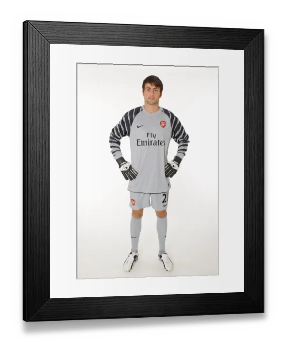 Framed Print : Lukasz Fabainski (Arsenal). Arsenal 1st Team Photocall and Membersday. Emirates Stadium