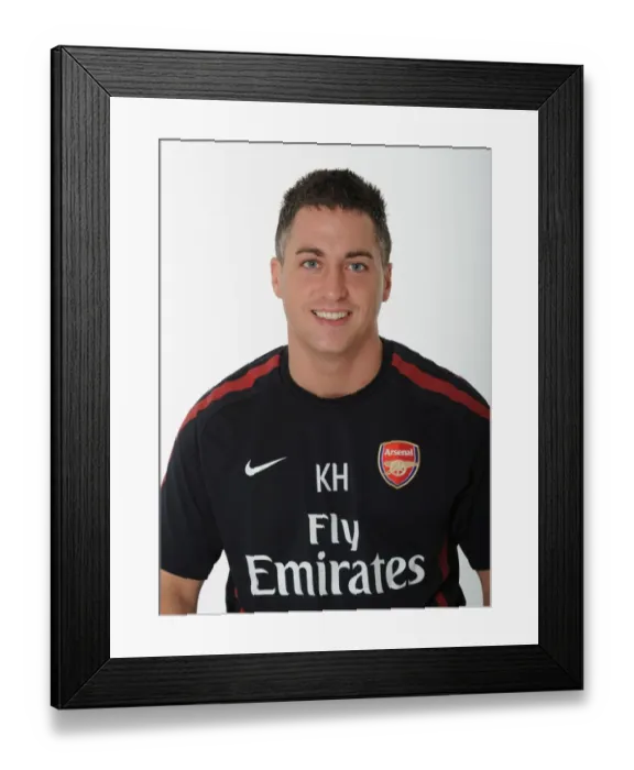 Framed Print : Kieran Hunt (Arsenal masseur). Arsenal 1st Team Photocall and Membersday