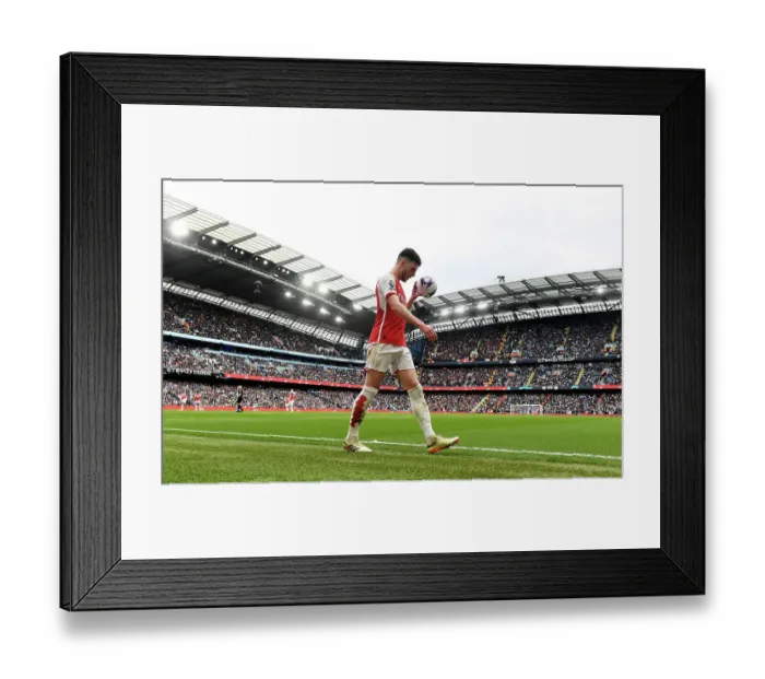 Framed Print : Manchester City v Arsenal FC - Premier League Framed Print : Manchester City v Arsenal FC - Premier League