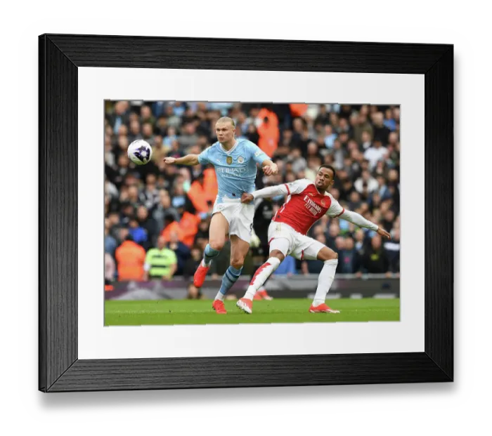 Framed Print : Manchester City v Arsenal FC - Premier League