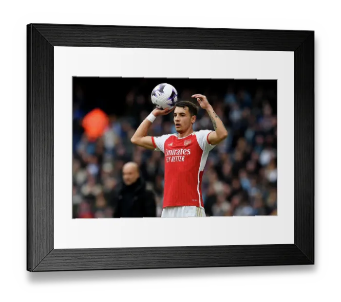 Framed Print : Manchester City v Arsenal FC - Premier League Framed Print : Manchester City v Arsenal FC - Premier League