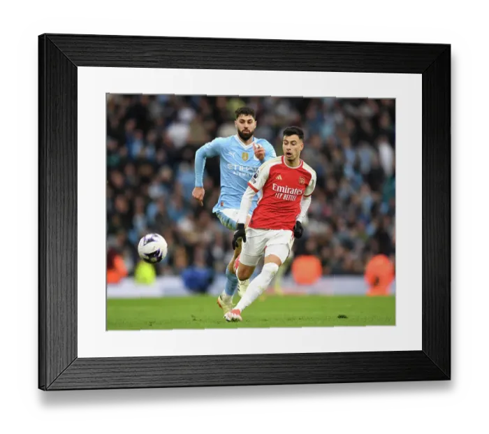 Framed Print : Manchester City v Arsenal FC - Premier League Framed Print : Manchester City v Arsenal FC - Premier League