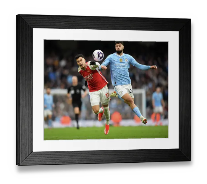 Framed Print : Manchester City v Arsenal FC - Premier League Framed Print : Manchester City v Arsenal FC - Premier League