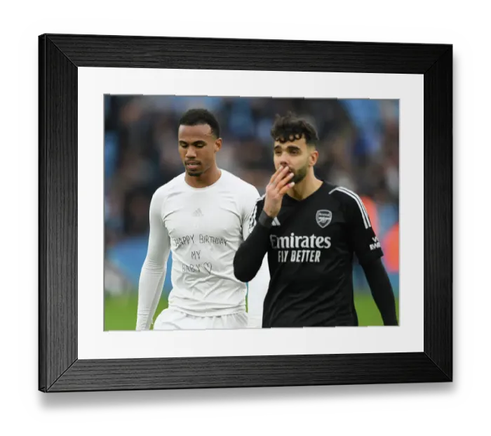 Framed Print : Manchester City v Arsenal FC - Premier League