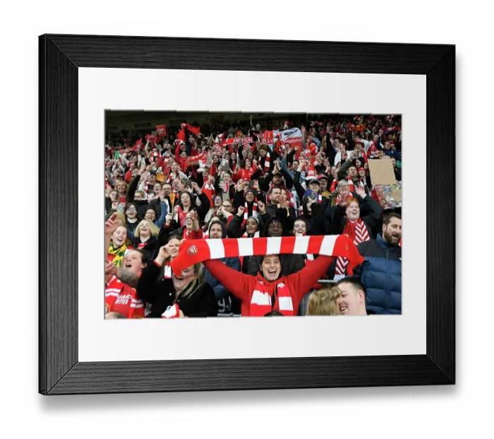 Framed Print : Arsenal v Chelsea - FA Women's Continental Tyres League Cup Final