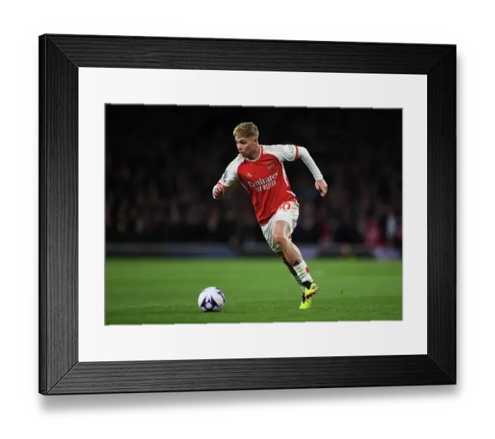 Framed Print : Arsenal FC v Luton Town - Premier League