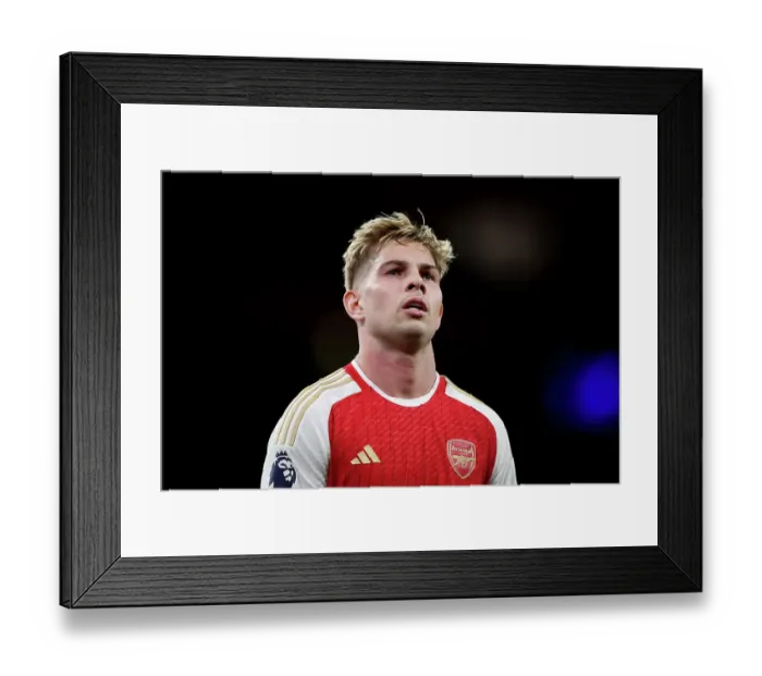 Framed Print : Arsenal FC v Luton Town - Premier League Framed Print : Arsenal FC v Luton Town - Premier League