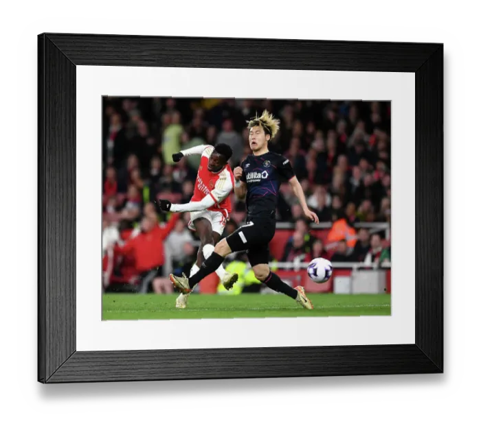 Framed Print : Arsenal FC v Luton Town - Premier League Framed Print : Arsenal FC v Luton Town - Premier League