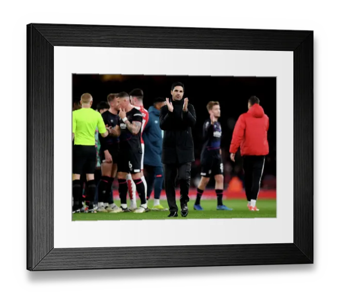 Framed Print : Arsenal FC v Luton Town - Premier League