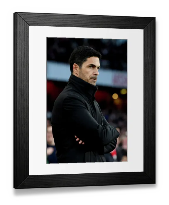 Framed Print : Arsenal FC v Luton Town - Premier League Framed Print : Arsenal FC v Luton Town - Premier League