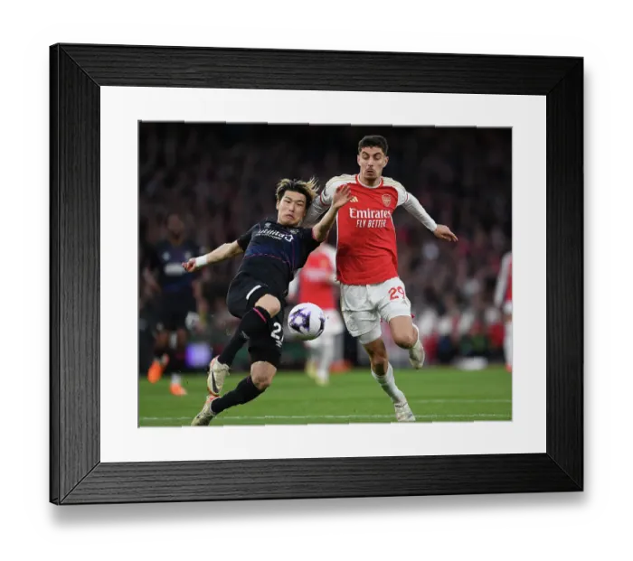 Framed Print : Arsenal FC v Luton Town - Premier League