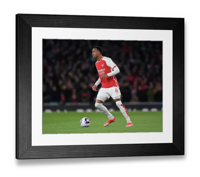 Framed Print : Arsenal FC v Luton Town - Premier League