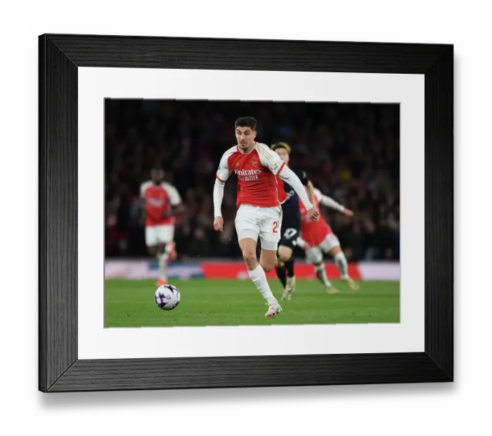 Framed Print : Arsenal FC v Luton Town - Premier League