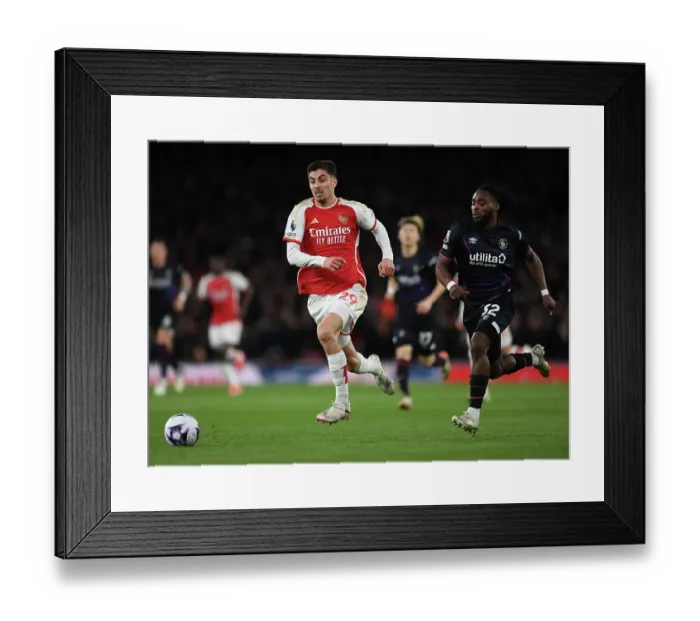 Framed Print : Arsenal FC v Luton Town - Premier League Framed Print : Arsenal FC v Luton Town - Premier League