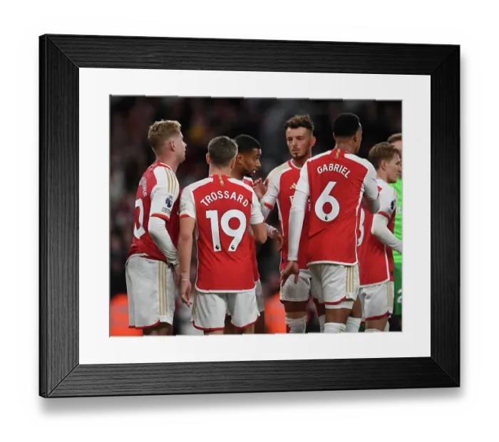 Framed Print : Arsenal FC v Luton Town - Premier League Framed Print : Arsenal FC v Luton Town - Premier League