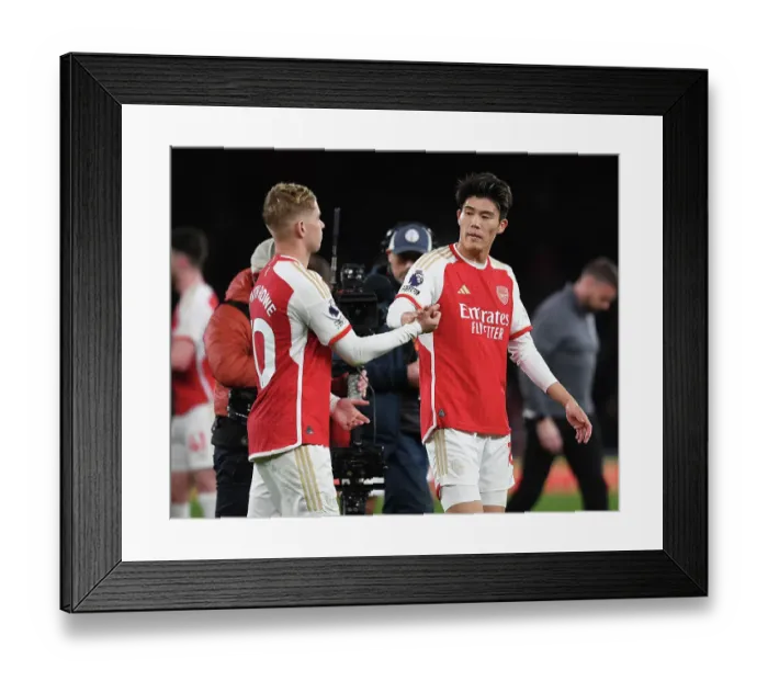 Framed Print : Arsenal FC v Luton Town - Premier League