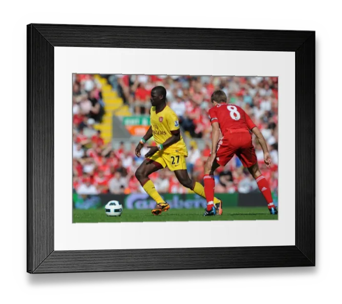 Framed Print : Emmanuel Eboue (Arsenal) Steven Gerrard (Liverpool). Liverpool 1: 1 Arsenal