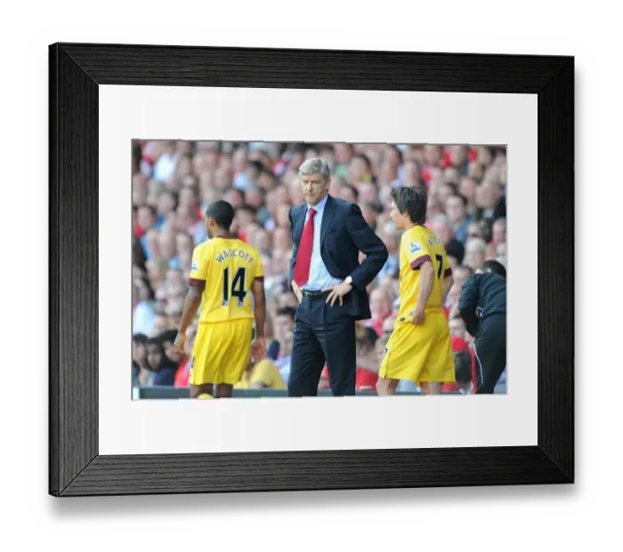 Framed Print : Arsene Wenger at Anfield: 1-1 Barclays Premier League Draw, 2010