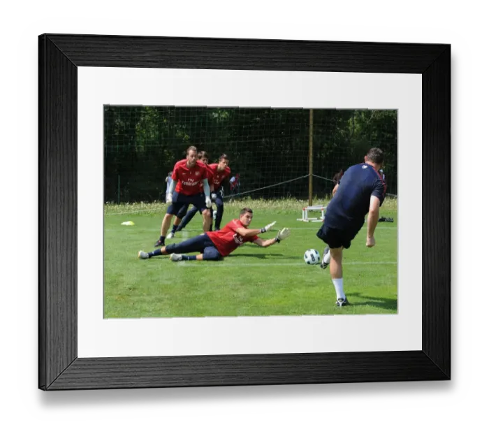 Framed Print : Vito Mannone, Manuel Almunia and goalkeeping coach Tony Roberts. Arsenal Training Camp Framed Print : Vito Mannone, Manuel Almunia and goalkeeping coach Tony Roberts. Arsenal Training Camp