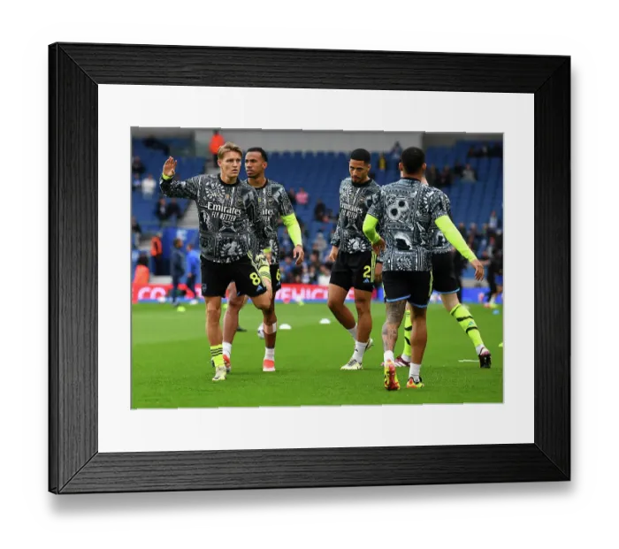Framed Print : Brighton & Hove Albion v Arsenal FC - Premier League Framed Print : Brighton & Hove Albion v Arsenal FC - Premier League